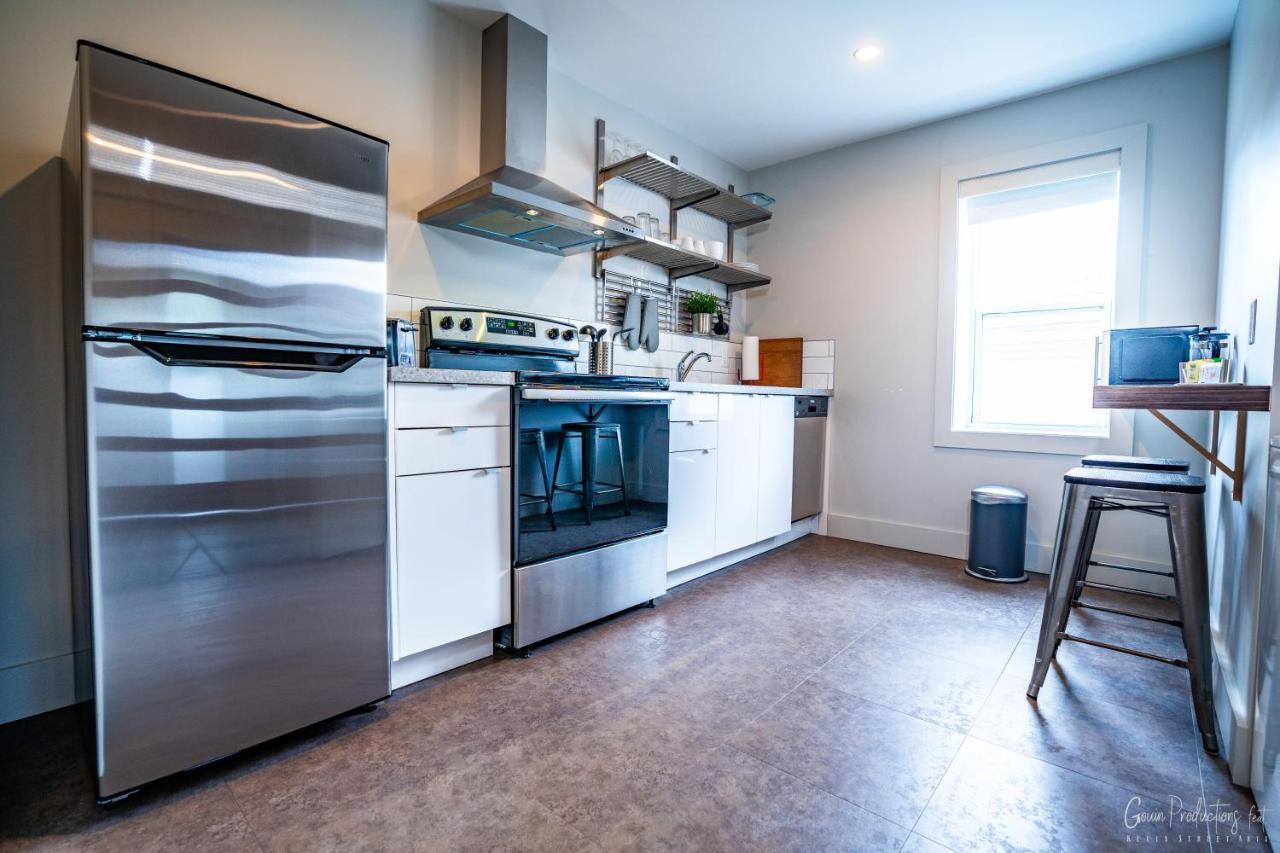 Morel Executive Suites Edmundston Bagian luar foto