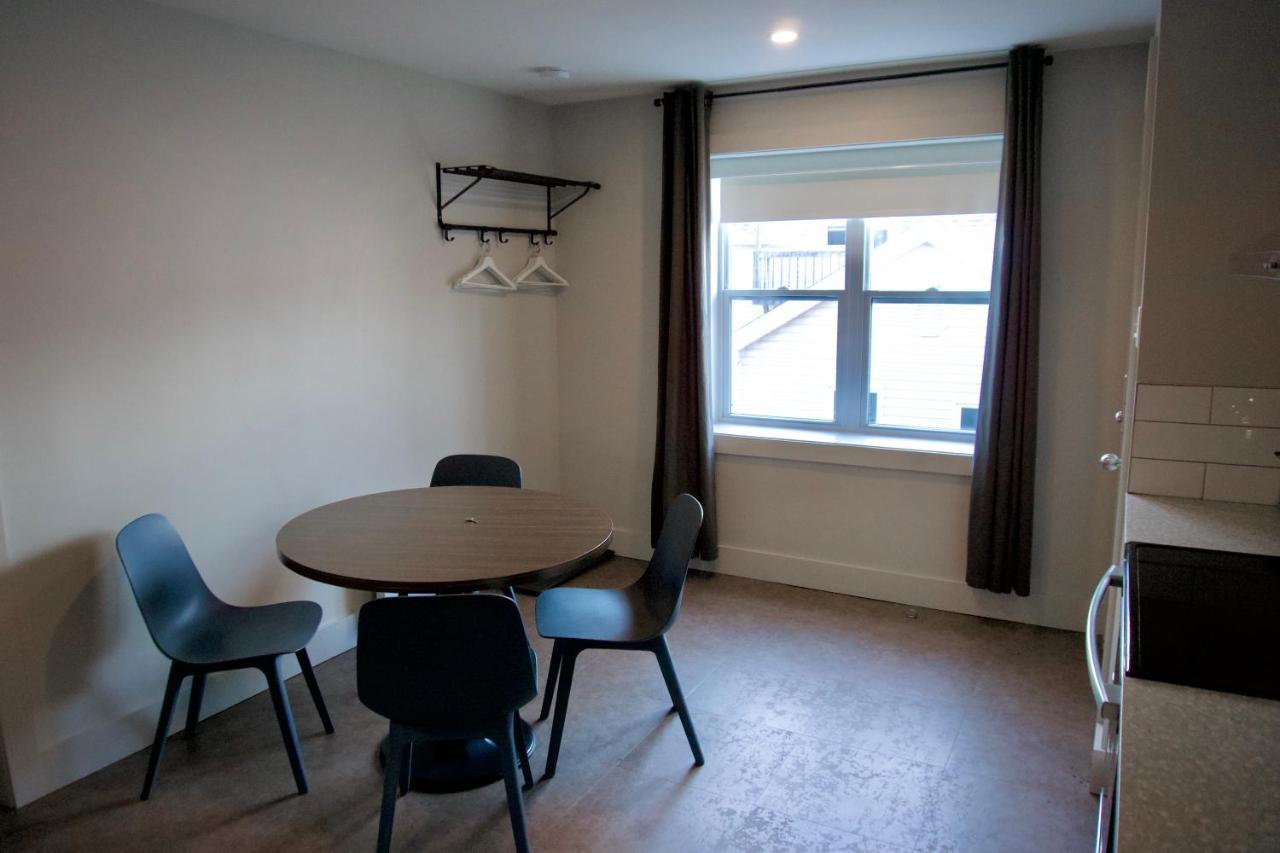 Morel Executive Suites Edmundston Bagian luar foto