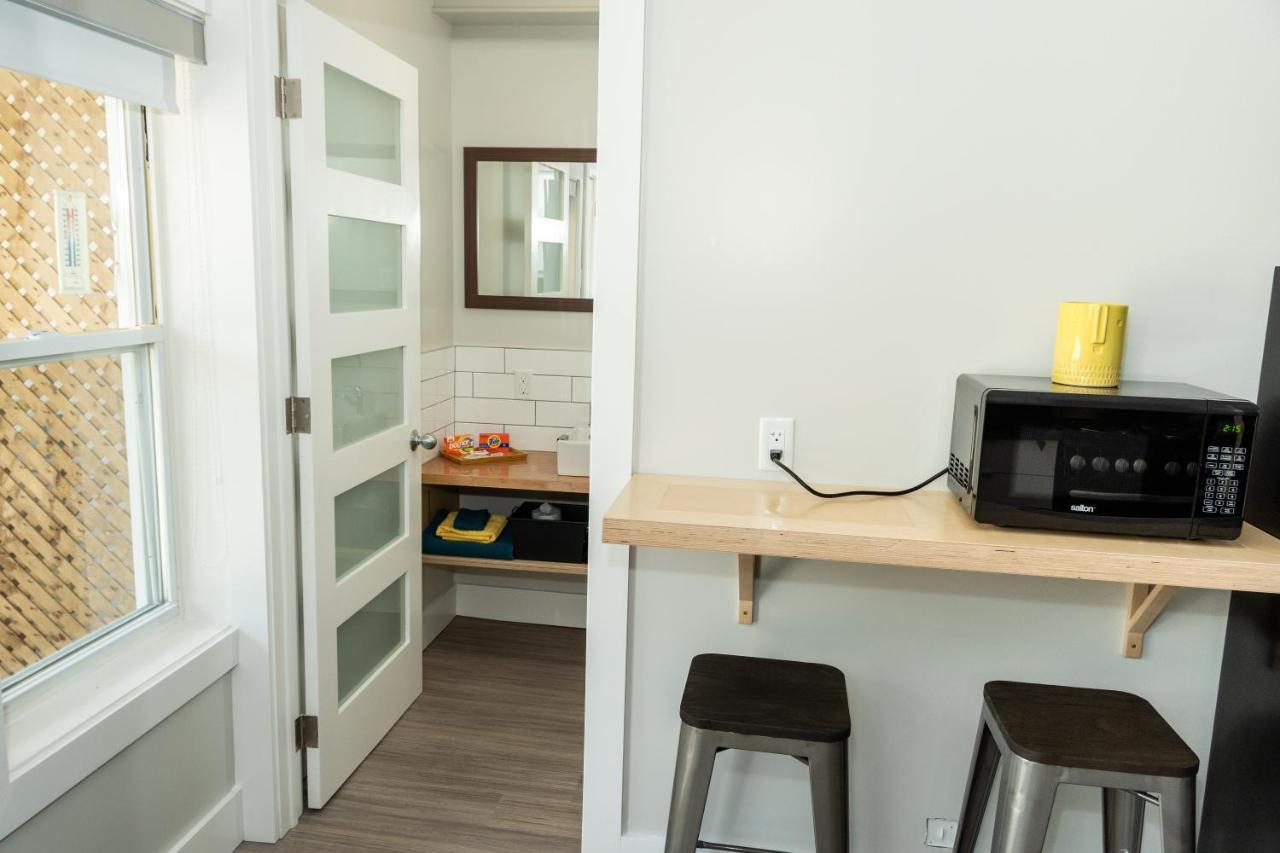Morel Executive Suites Edmundston Bagian luar foto