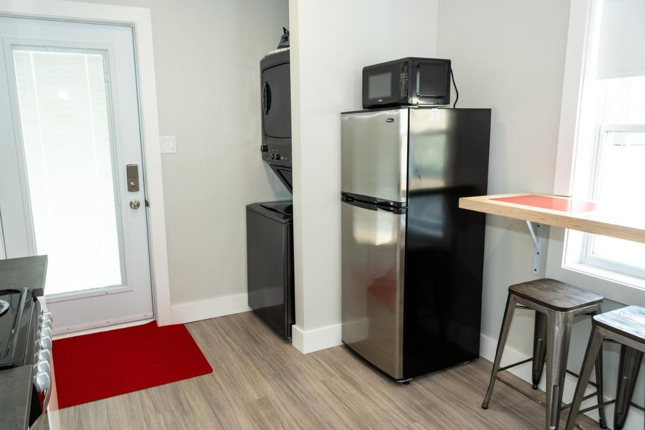 Morel Executive Suites Edmundston Bagian luar foto