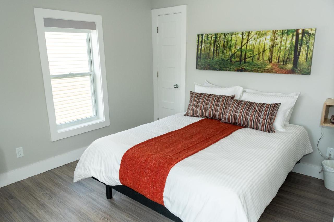 Morel Executive Suites Edmundston Bagian luar foto