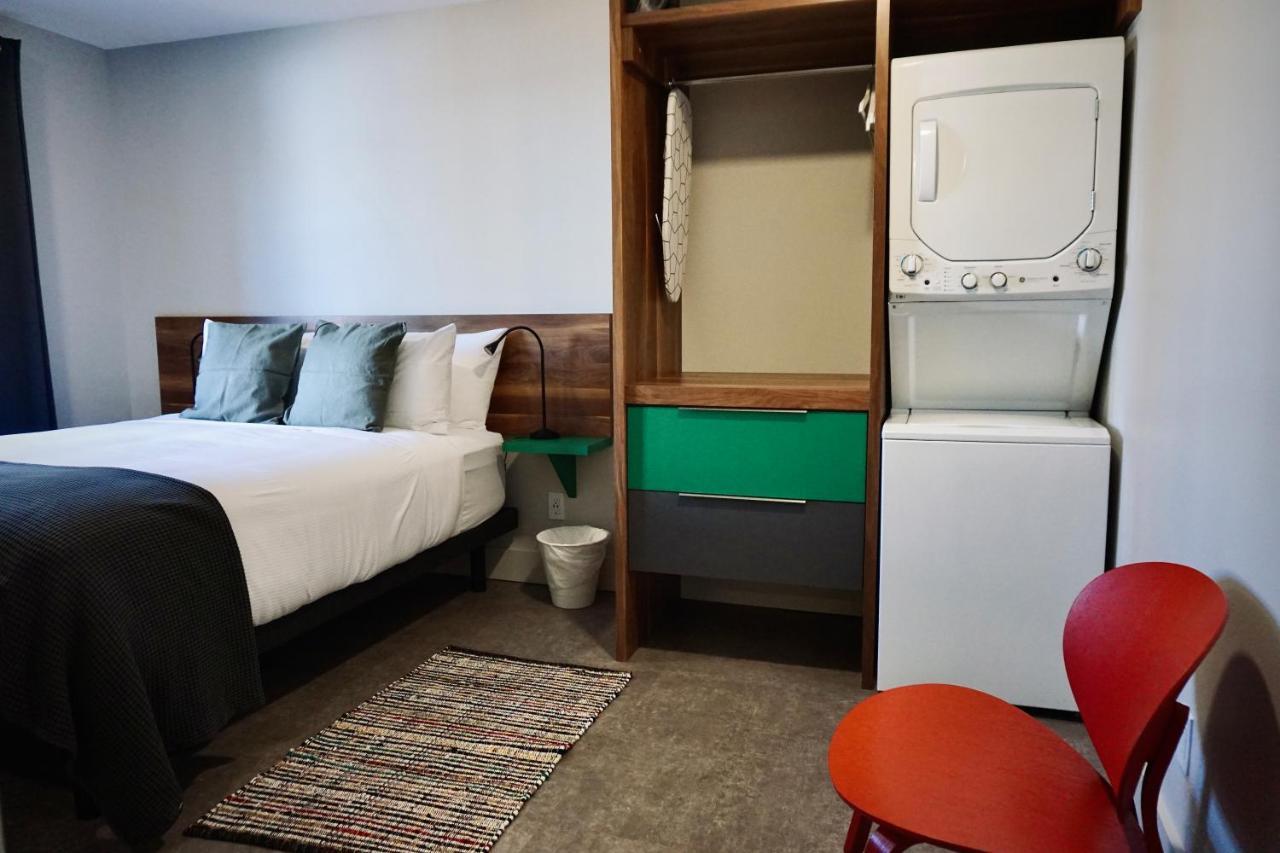 Morel Executive Suites Edmundston Bagian luar foto