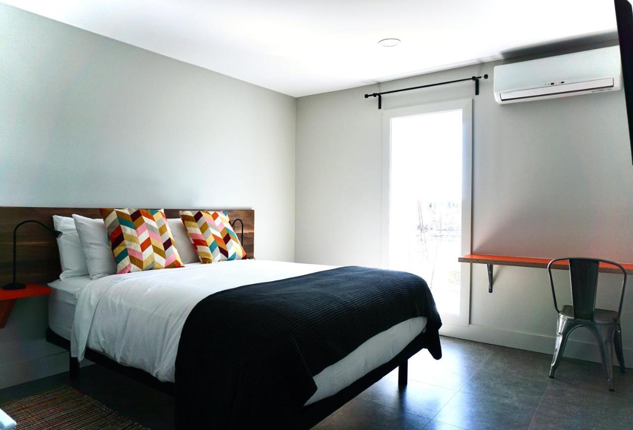 Morel Executive Suites Edmundston Bagian luar foto