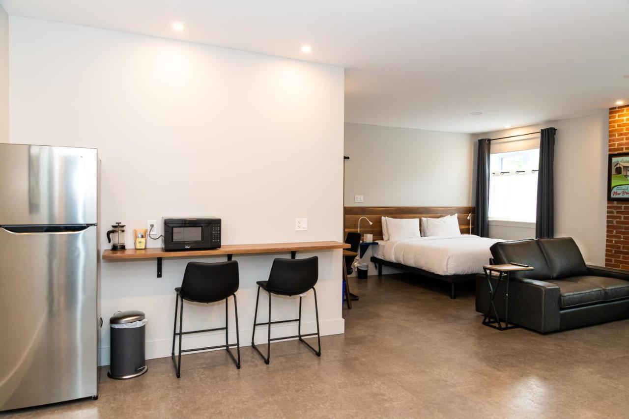Morel Executive Suites Edmundston Bagian luar foto